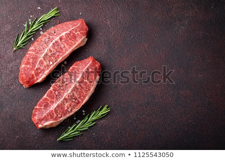 Foto d'archivio: Raw Top Blade Or Denver Steak