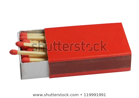 Foto d'archivio: Opened Matchbox With Red Matches