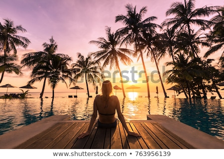 Foto stock: Woman Relaxing On Summer Tropical Caribbean Travel