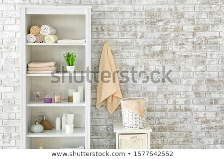 Stock foto: Shelf With Skin Care Supplies