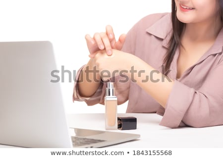 Foto stock: Woman Blogger Presenting On Her Laptop