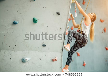 Stockfoto: Climbing Vertical Wall