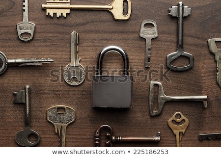 Foto stock: Combination Safe Lock And Key Lock