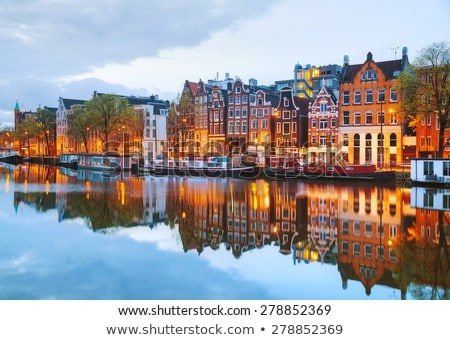 Foto stock: Night City View Of Amsterdam Canal And Bridge