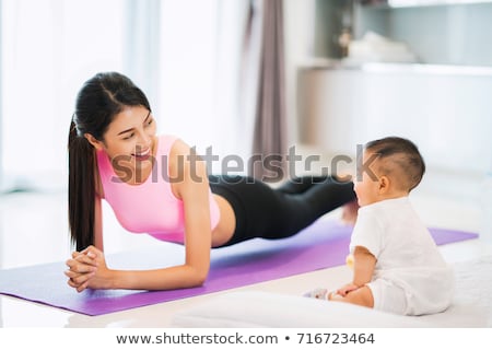 Foto stock: Asian Woman Losing Weight With Diet