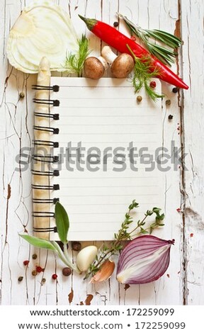 Spices And Garlic On Wooden Background With Paper For Notes Imagine de stoc © lidante