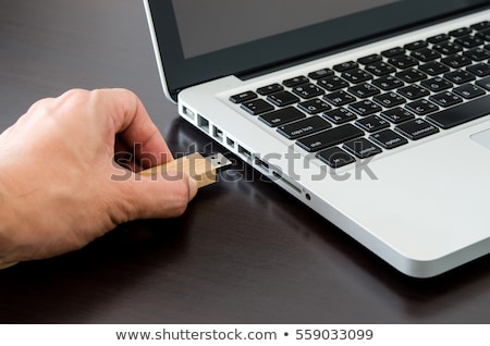 Stockfoto: Usb Flash Drive On Laptop Keyboard