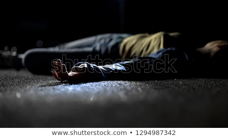 [[stock_photo]]: Lies Kill