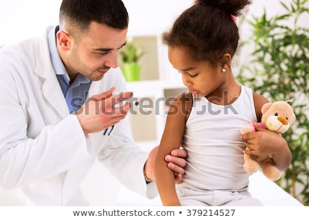 Foto stock: Children Receiving Vaccination