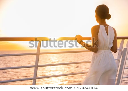 Cruise Travel Vacation Woman Relaxing By The Water Looking At Caribbean Sea Panoramic Banner Of Tou Stockfoto © Maridav