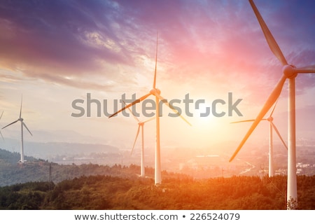 Stockfoto: Wind Turbine And Sun From Below