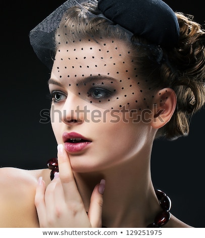 Foto d'archivio: Beautiful Young Woman In Hat With Net Veil Retro Portrait