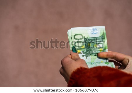 Foto stock: Couting Money