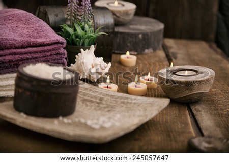 Foto d'archivio: Spa And Wellness Setting With Natural Bath Salt Candles And Tow