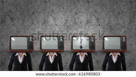 Foto stock: Tv Head Business Woman Having An Idea