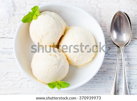 Stok fotoğraf: Vanilla Ice Cream In Bowl Organic Product