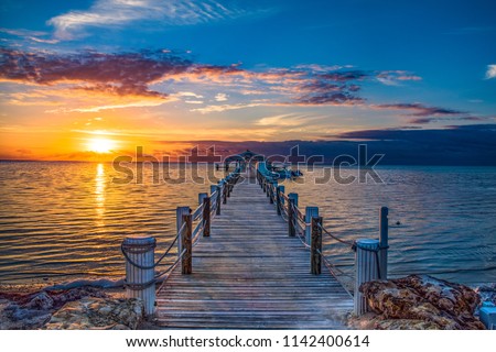 Сток-фото: Sunrise At A Pier