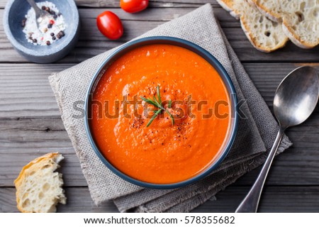 Stockfoto: Bowl Of Spicy Tomato Soup