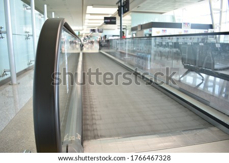 Stockfoto: Escalator From The Ground