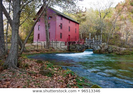 Alley Spring Mill House In Fall Stock foto © clearviewstock