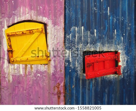 Stockfoto: Graffiti On The Door