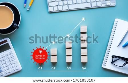 Stockfoto: Growth Dollar On Desk