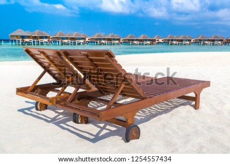 Foto stock: Wooden Sunbed In The Maldives