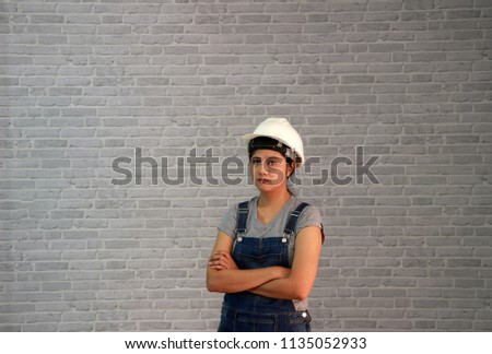 Foto stock: Attractive Builder Woman In White Shirt Builder Belt Helmet B