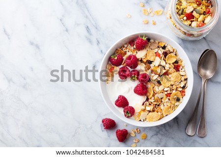 Сток-фото: Bowl Of Healthy Cereal Granola With Strawberries