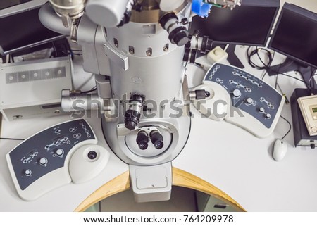Foto stock: Transmission Electron Microscope In A Scientific Laboratory
