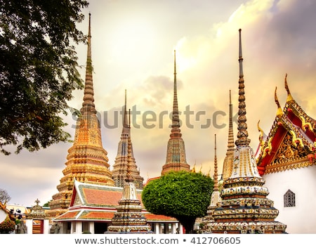 Foto d'archivio: Pagodas Of Wat Pho Temple In Bangkok Thailand