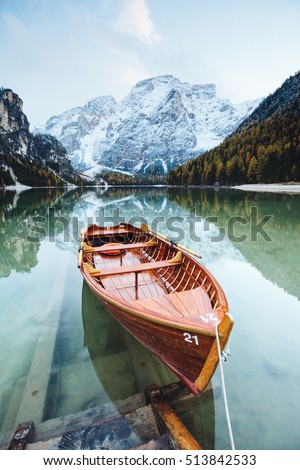 Foto stock: Great Alpine Lake Braies Location Place Dolomiti National Park