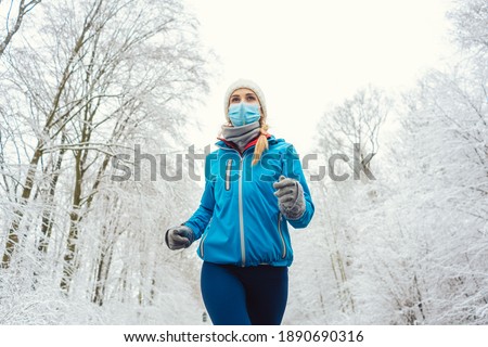 Winter Jogging Foto d'archivio © Kzenon