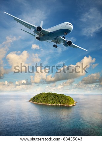 Foto d'archivio: View Of The Tropical Island Vertical Composition In Very High R