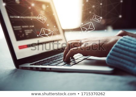 商業照片: Email Mailing Computer