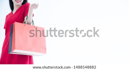 Foto d'archivio: Consumerism Woman Holding Many Shopping Bags In Fashion Boutique