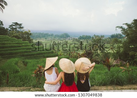 ストックフォト: Young Woman Traveler On Beautiful Jatiluwih Rice Terraces Against The Background Of Famous Volcanoes