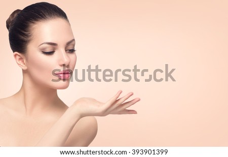 Foto stock: Beautiful Girl With Beautiful Makeup Youth And Skin Care Concept
