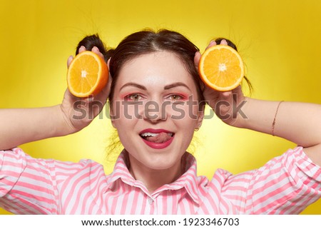 Zdjęcia stock: Smiling Girl With Fresh Fruits Beauty Model Takes Juicy Oranges Joyful Girl With Freckles The Con