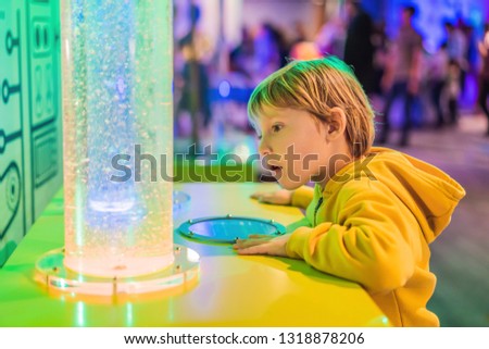 Stock foto: Smart Boy Scientist Making Physical Experiments In The Laboratory Educational Concept Discovery Ba