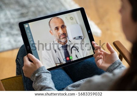 Stock foto: Online Doctor Consultation Technology In Laptop Medical Doctor In Suit With Stethoscope Close Up V