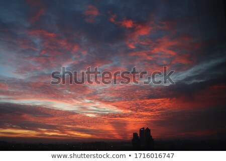 Foto stock: Sun On The Horizon