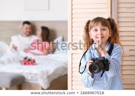 Zdjęcia stock: Photographer Taking Photo Parents Kid Journalist