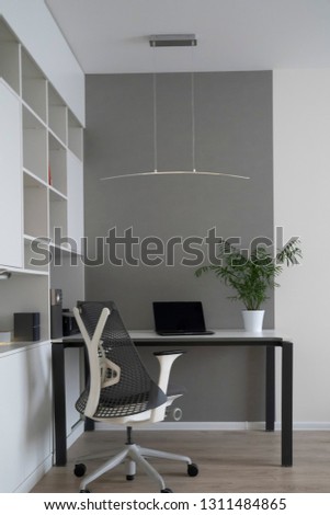 Foto stock: Well Disigned Ergonomics Of Work Place In The Office With Natural Daylighting Computer Workspace Wi