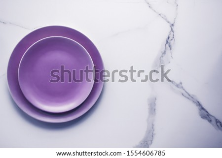 Stockfoto: Purple Empty Plate On Marble Table Background Tableware Decor F