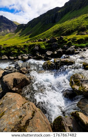 ストックフォト: Fast Flowing Water