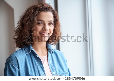 Stock foto: Photo Of Beautiful Young Woman With Curly Hair In Summer Wear La