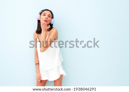 Stock fotó: Beautiful And Sexy Woman In Pajamas