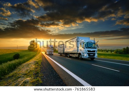 Stockfoto: Transport On The Road