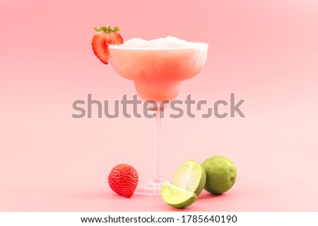 Stok fotoğraf: Glasses Of Classic Daiquiri Cocktails